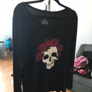 BNWOT Plus Size Skull Tee
